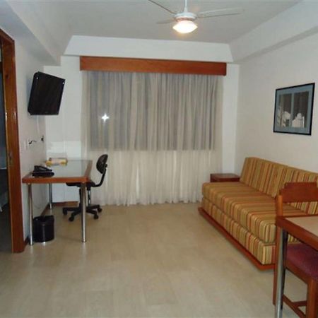 Collins Trade Hotel Porto Alegre Exterior photo