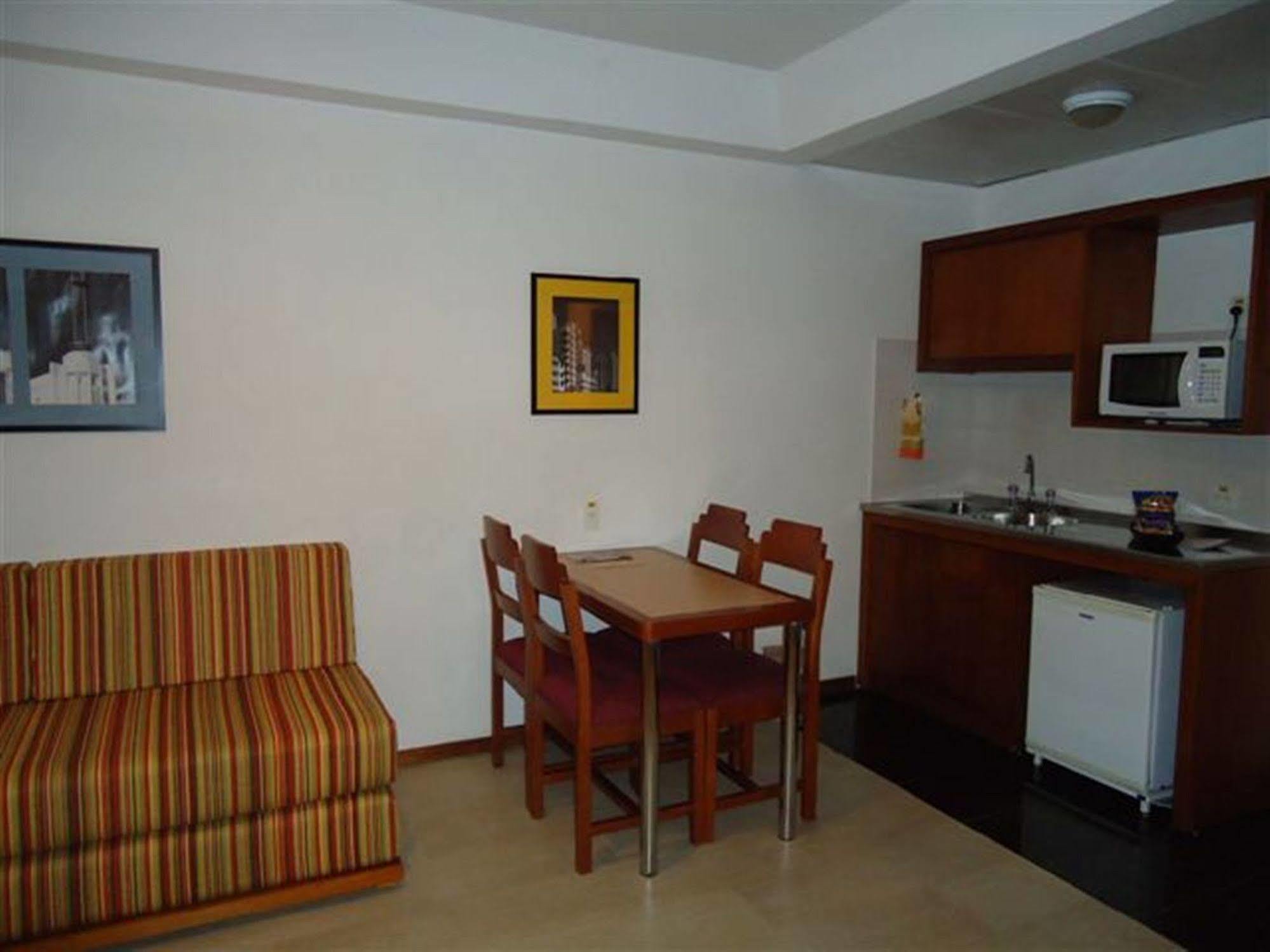 Collins Trade Hotel Porto Alegre Exterior photo