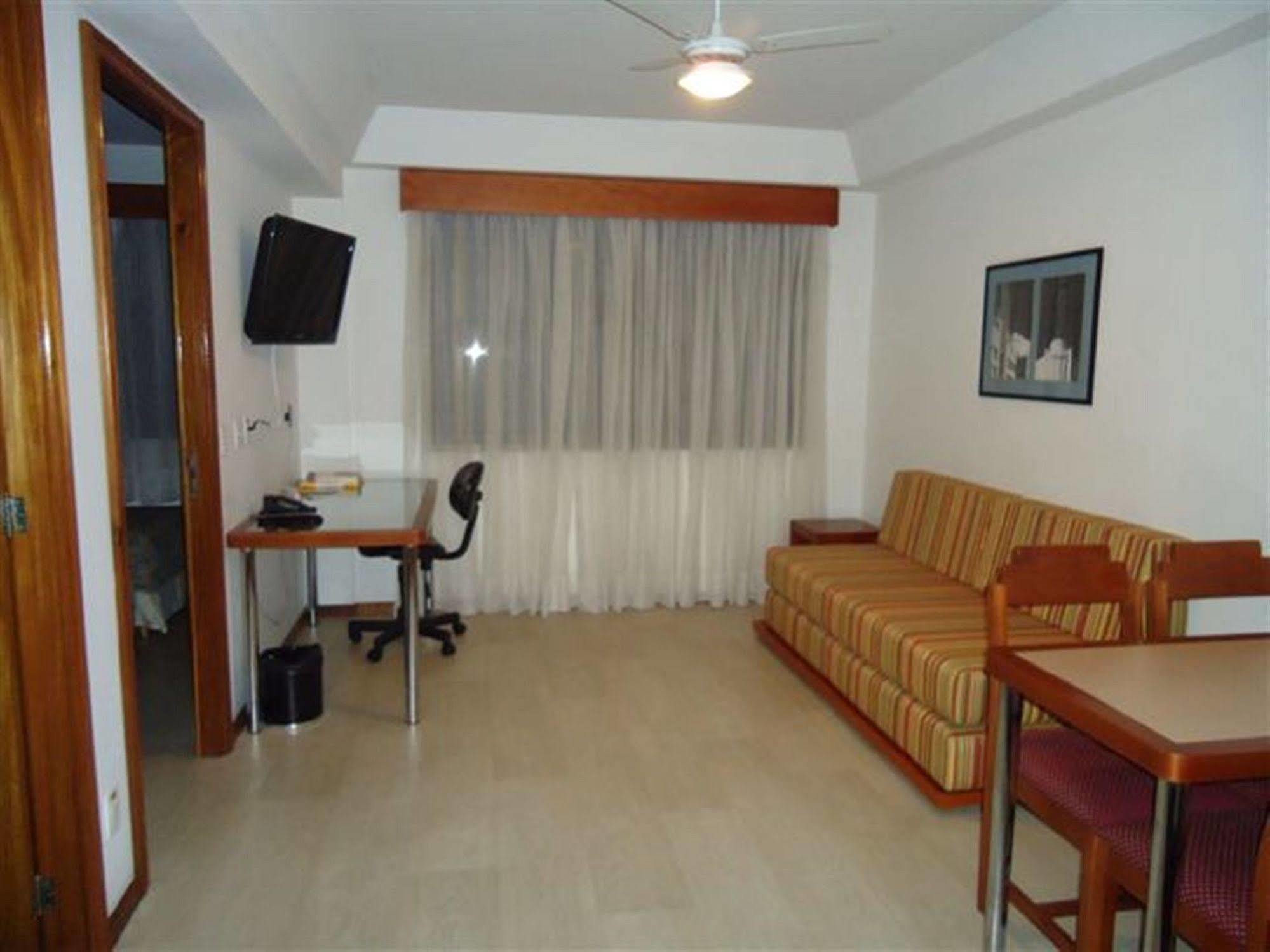 Collins Trade Hotel Porto Alegre Exterior photo