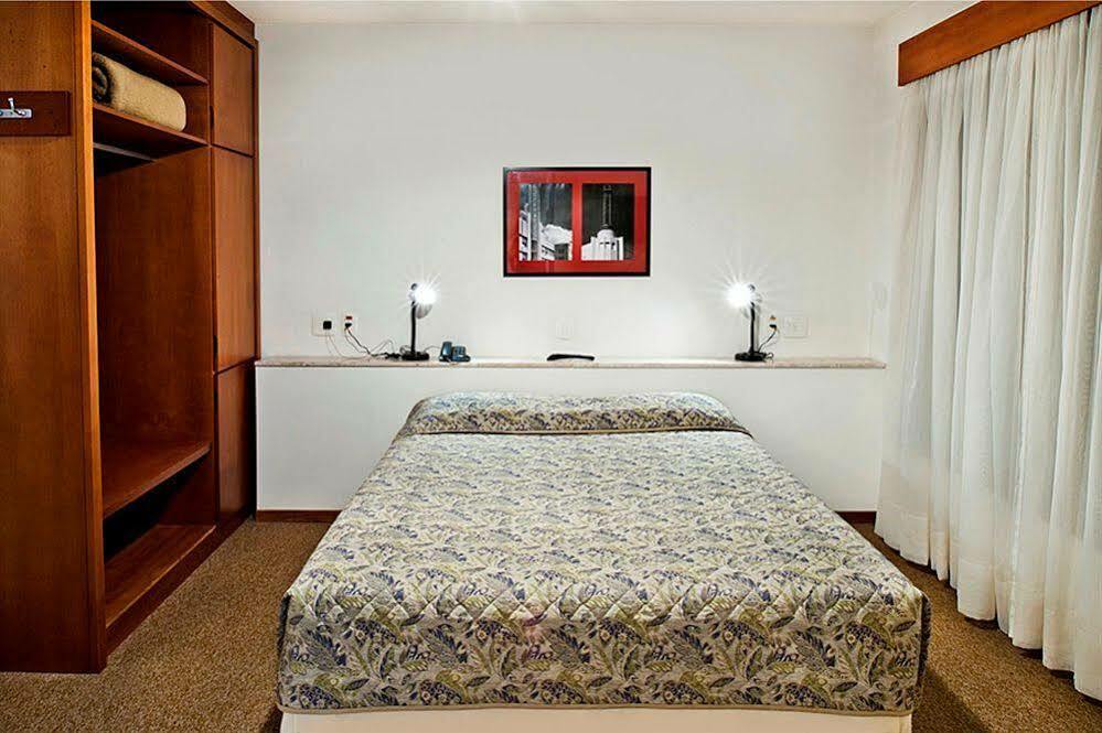 Collins Trade Hotel Porto Alegre Exterior photo